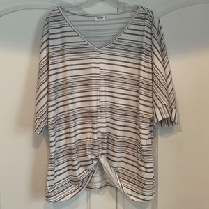 V-neck, front knot striped top